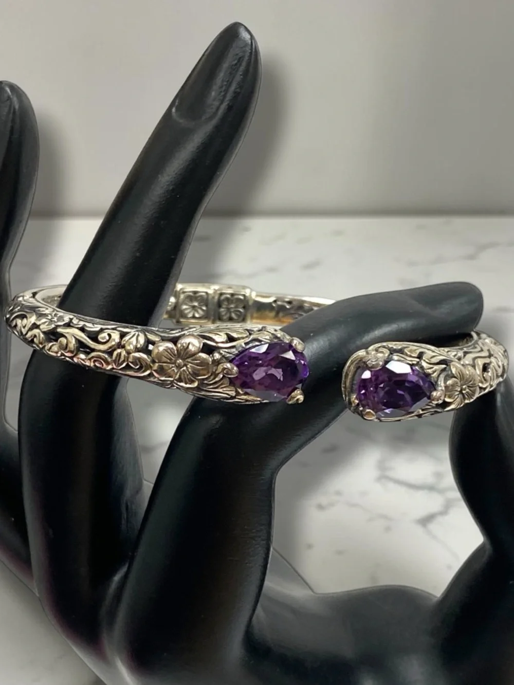 Estate Embossed Sterling Silver 925 Amethyst Cuff Hinged Bangle Bracelet! - Picture 11 of 16